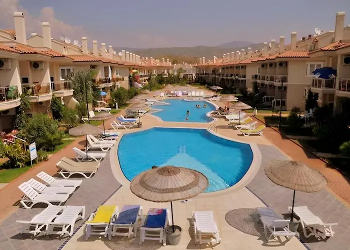 Sunset Club 3 Bedroom Apartment *